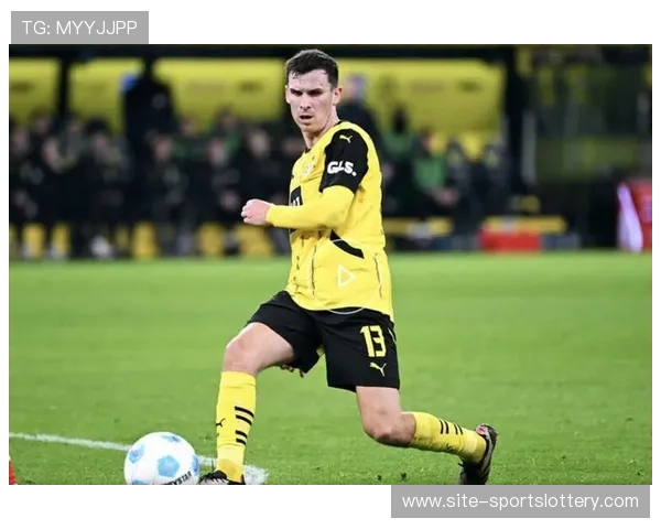 多特蒙德放走中场格罗斯，为年轻球员腾位置